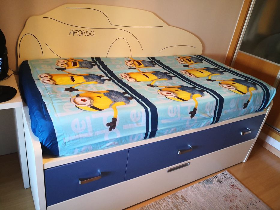 Cama dupla de criança