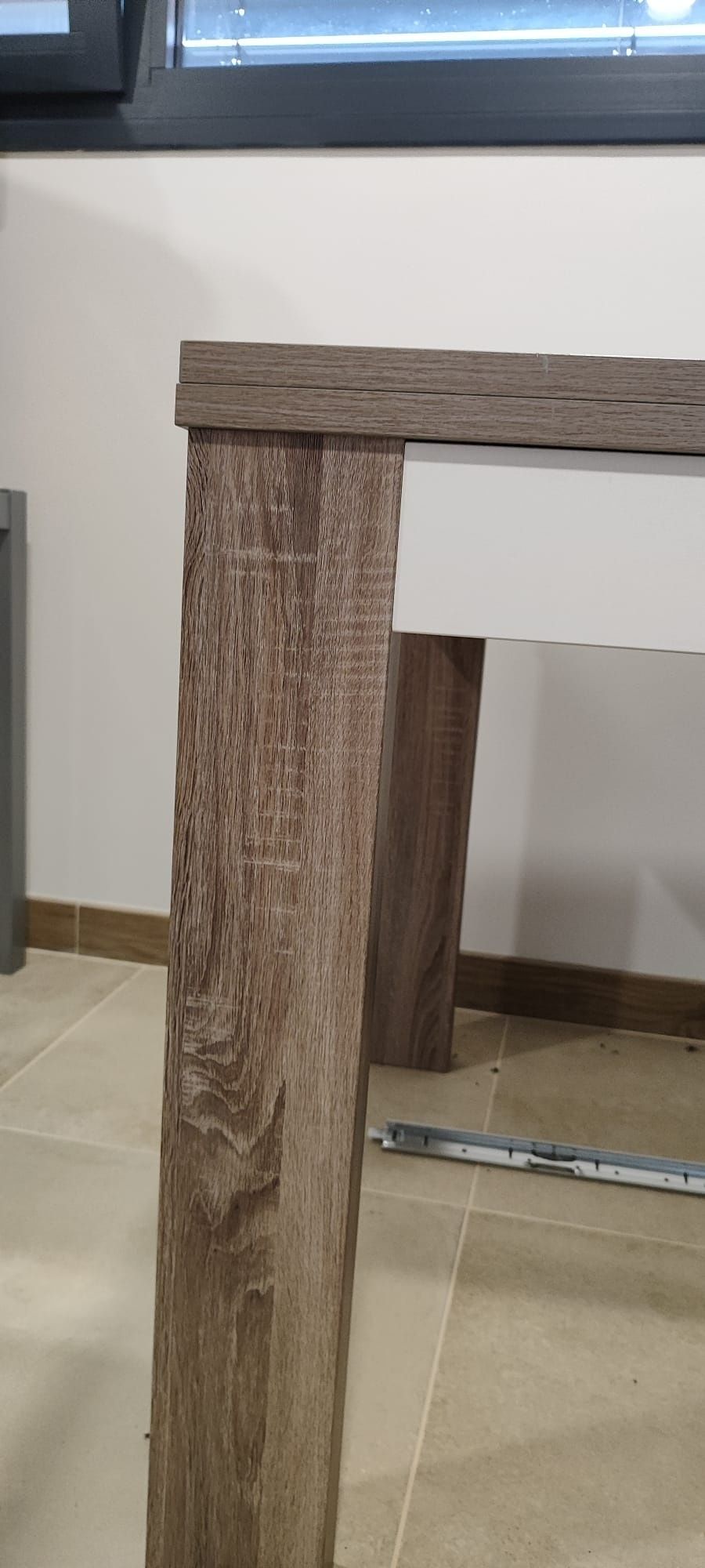 Mesa extensível e cadeiras