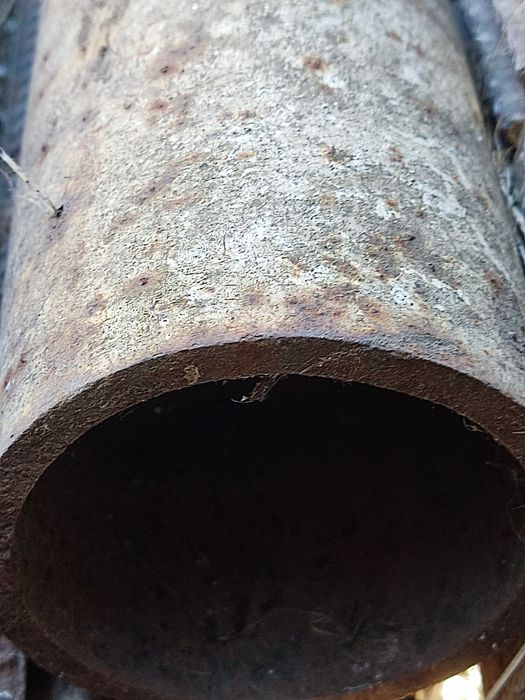 Труба металева 90 / 7