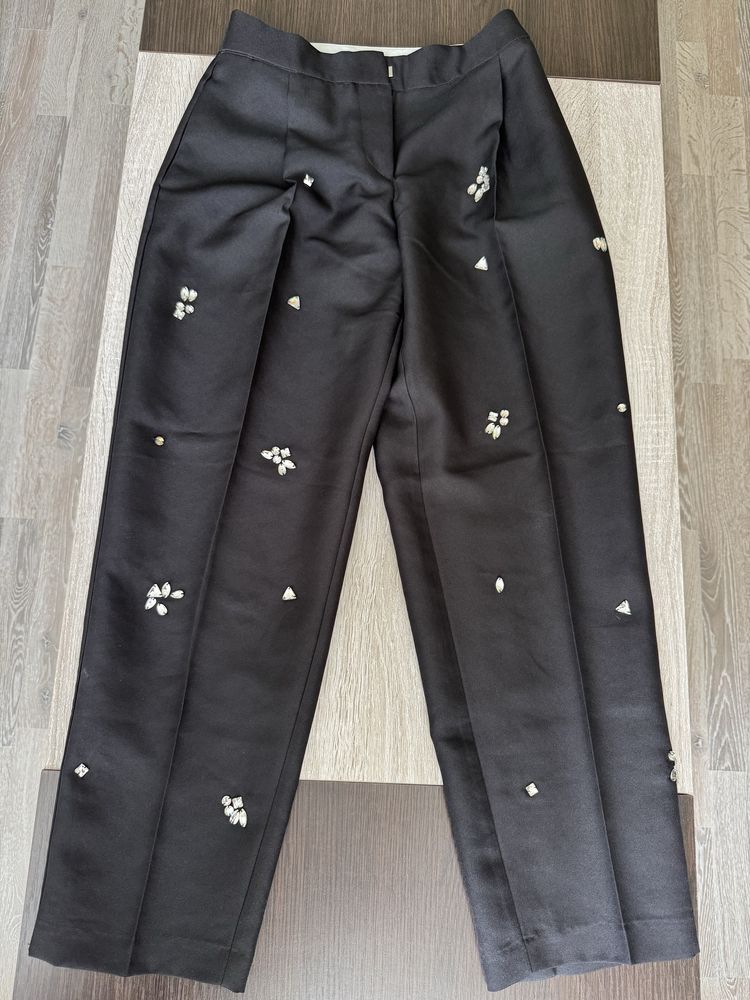 Брюки Zara в стрази. Розмір XS