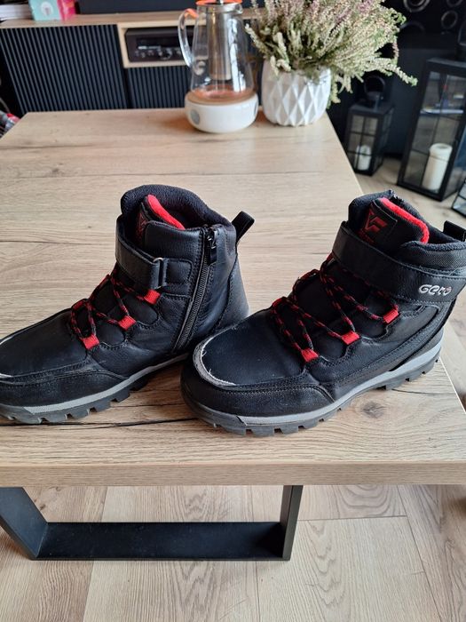 Buty zimowe chłopięce roz. 39