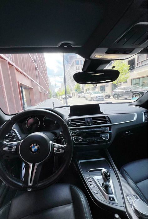 Wynajem aut klasy premium. BMW M2 Competition