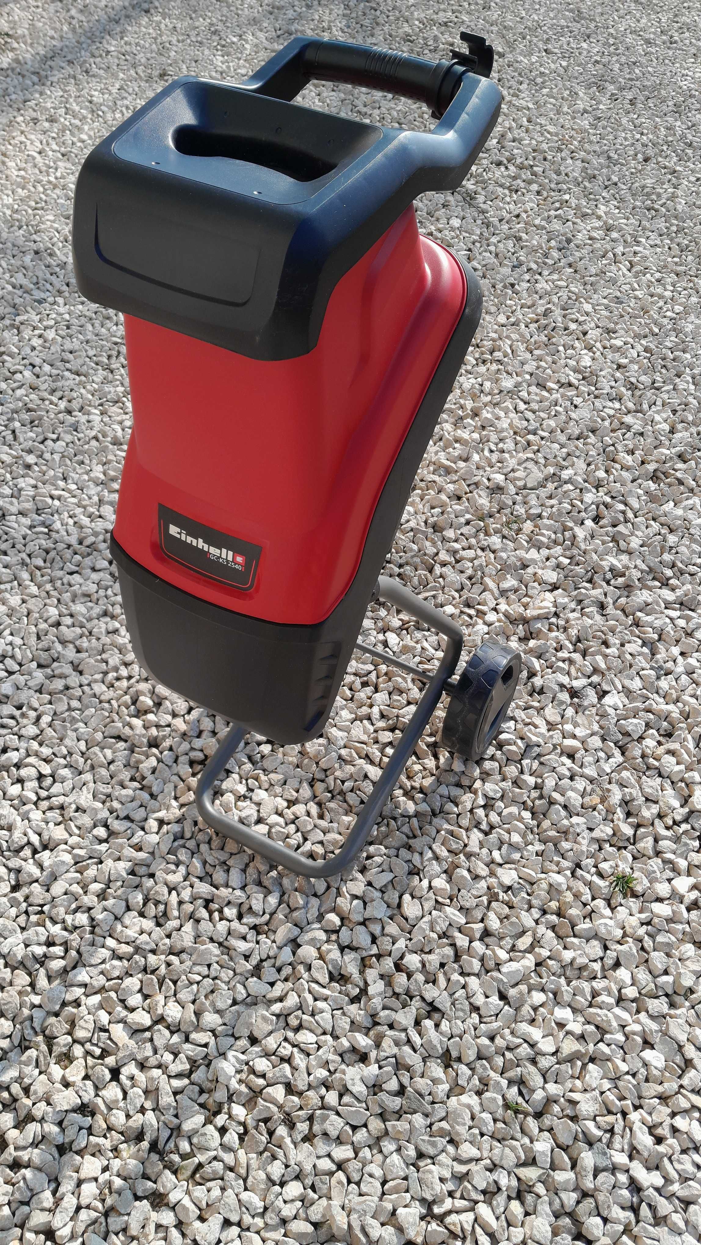 Elektryczny rozdrabniacz do gałęzi Einhell GC-KS 2540