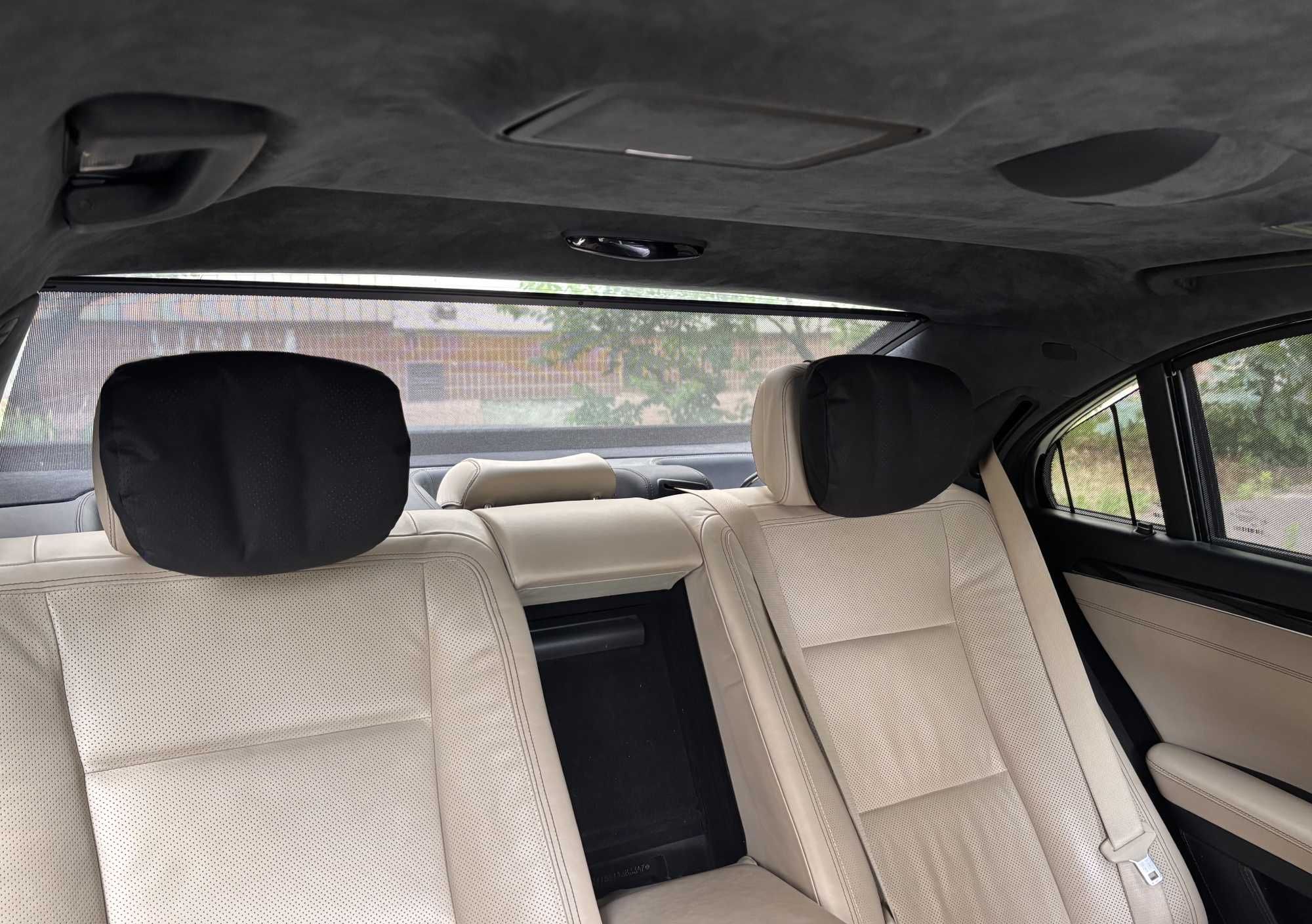 Преміальна універсальна подушка-підголівник у стилі S-Class Maybach