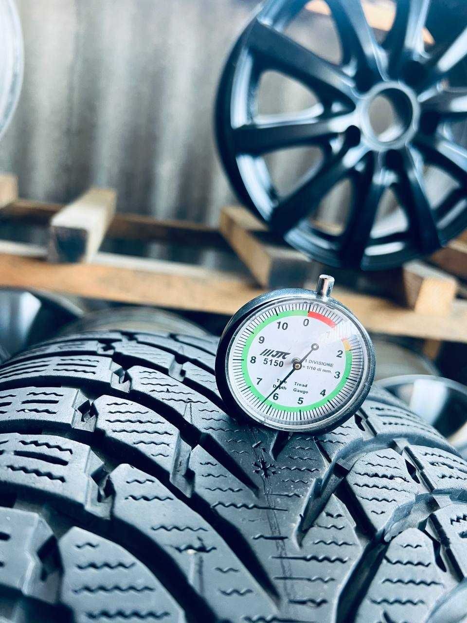 Шини Резина Зимові 19Рік 235 55 19 Nokian Tures WR SUV 4 2шт