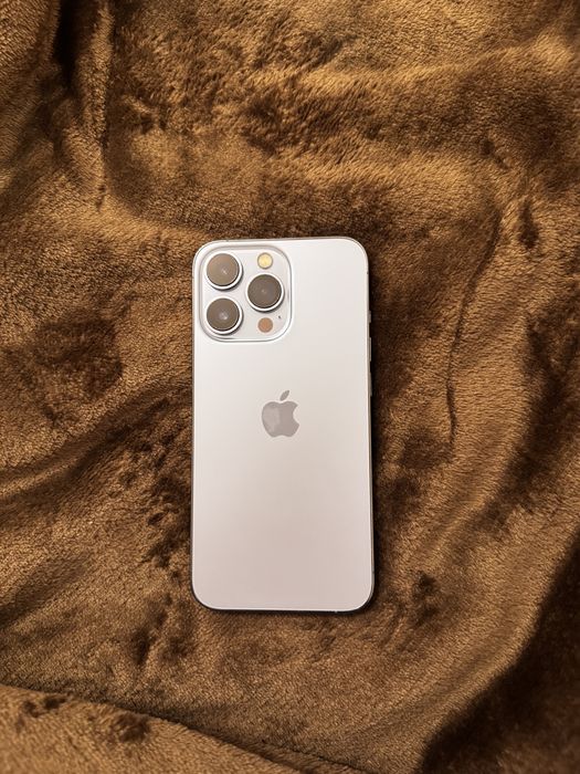 Iphone 13 Pro niebieski