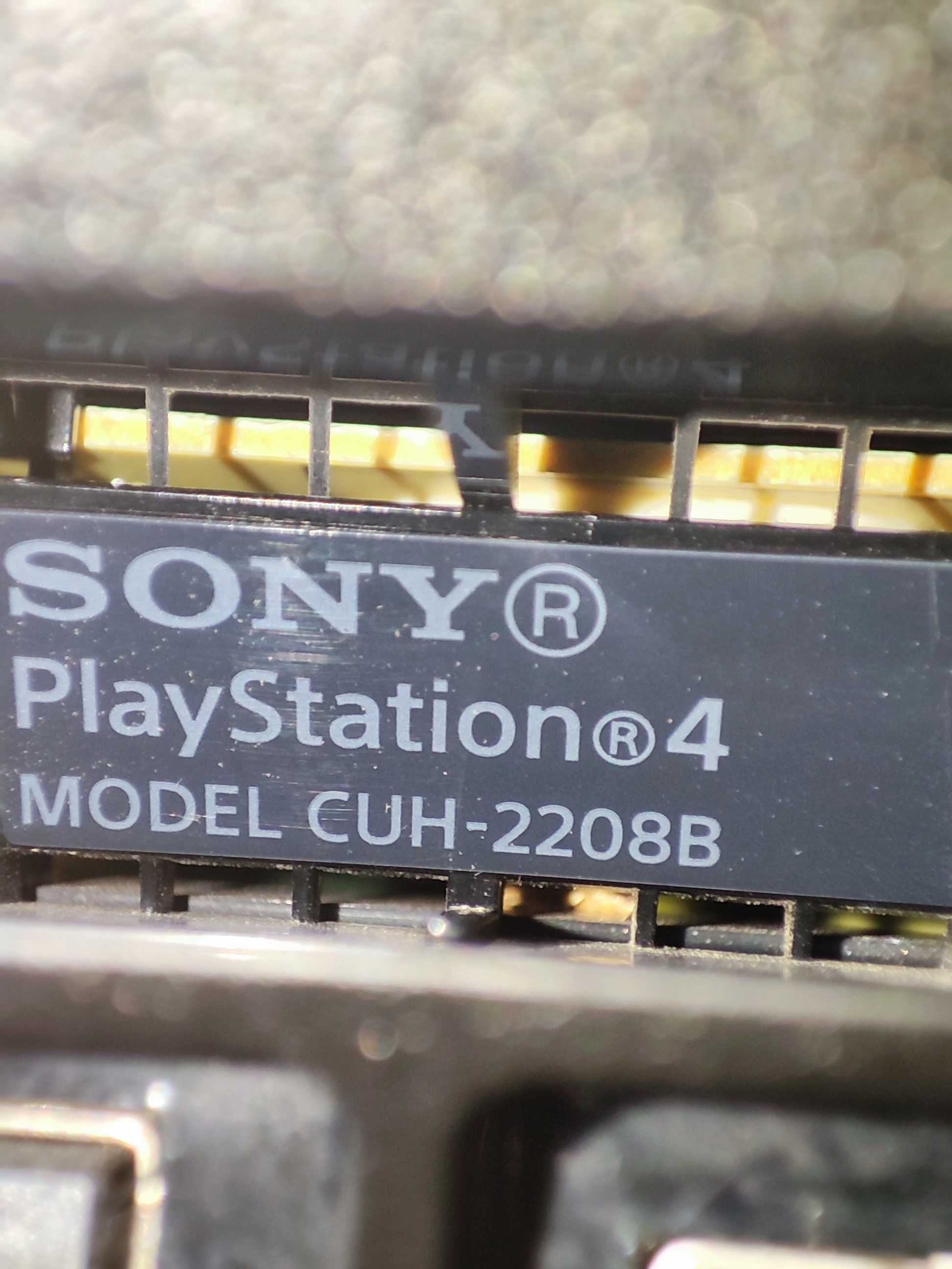Игровая консоль SONY PlayStation 4 Slim 1Tb (CUH-2208B) / 2 джойстика