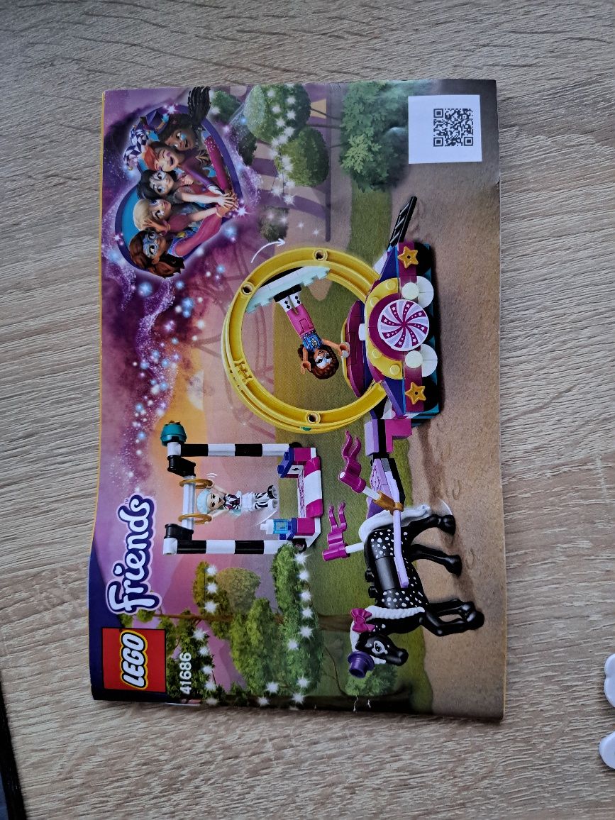 Lego friends dziewczynka