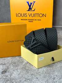 Ремень Louis Vuitton кожаный черный с черной пряжкой
