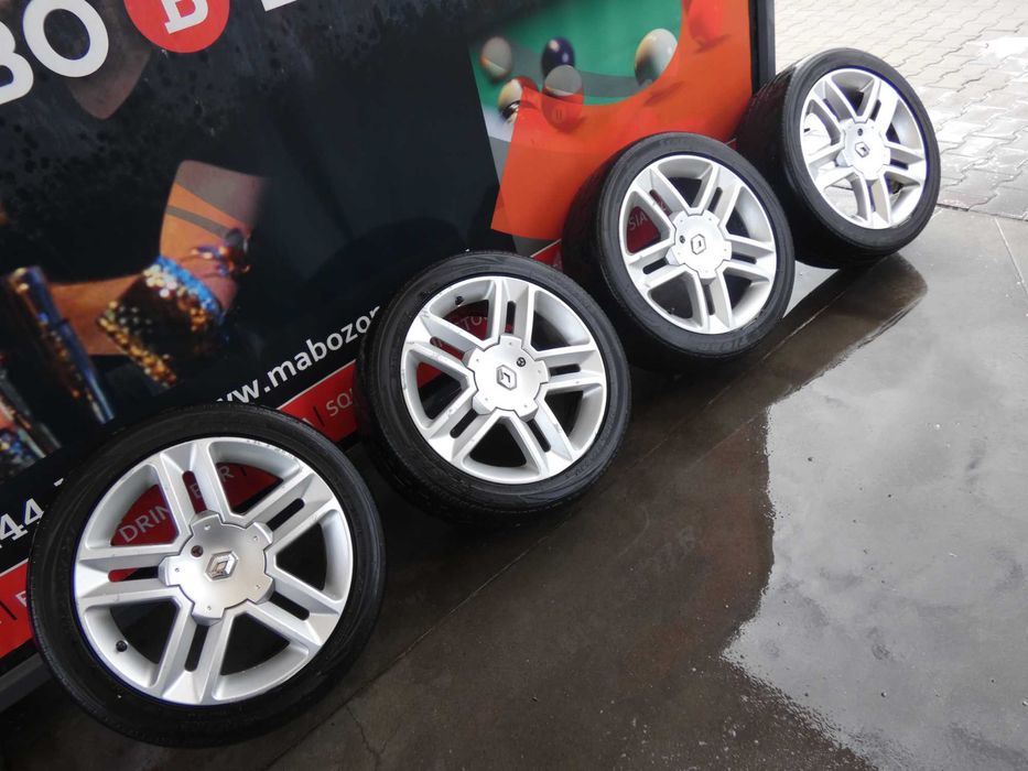 Koła Renault - Alufelgi z Oponami 225/45/17 5x108 Cena za wszystko !!!