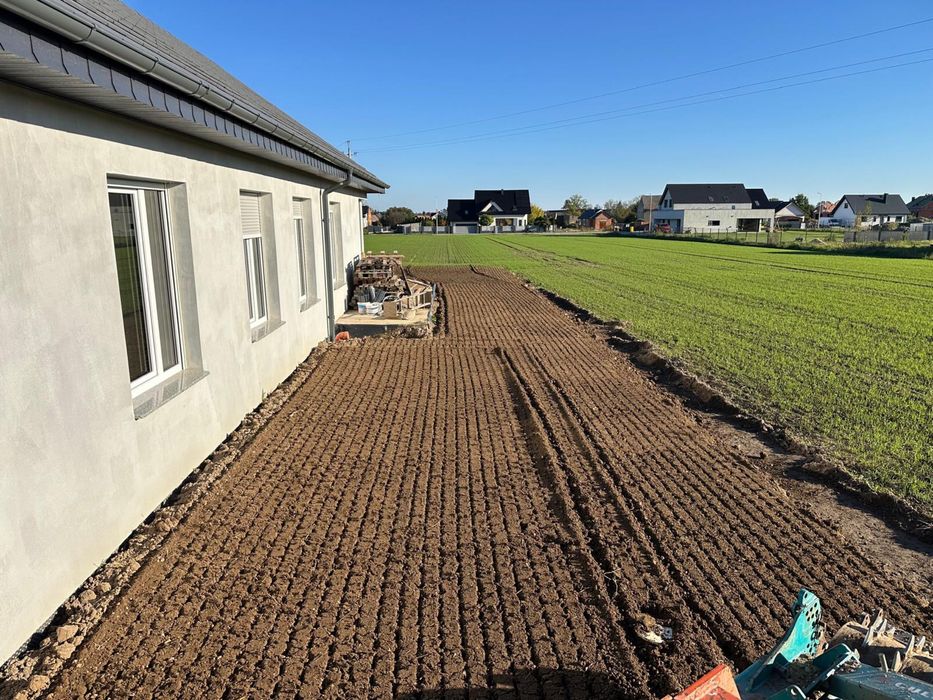 Ziemia ogrodowa, uniwersalna, pod trawnik, ogród warzywny, transport