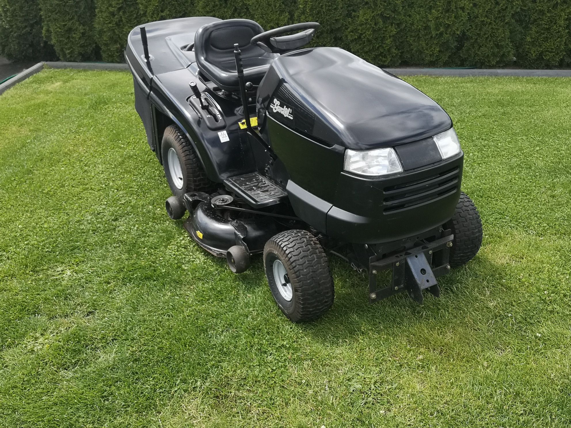 Sprzedam kosiarkę traktorek GARDOL HUSGWARNA