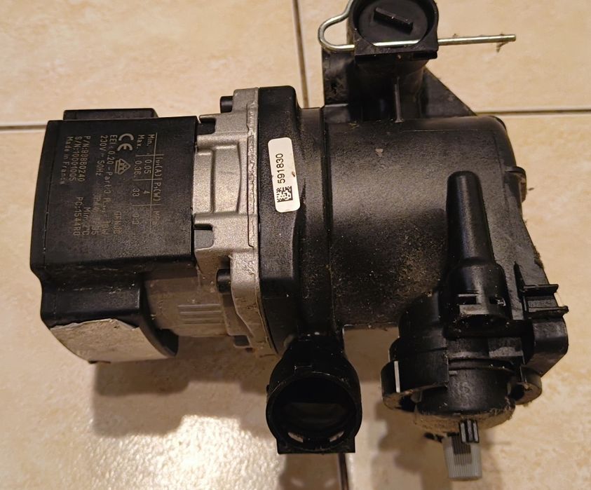 Pompa Grundfos UPM3 15-15 MKII AZJ