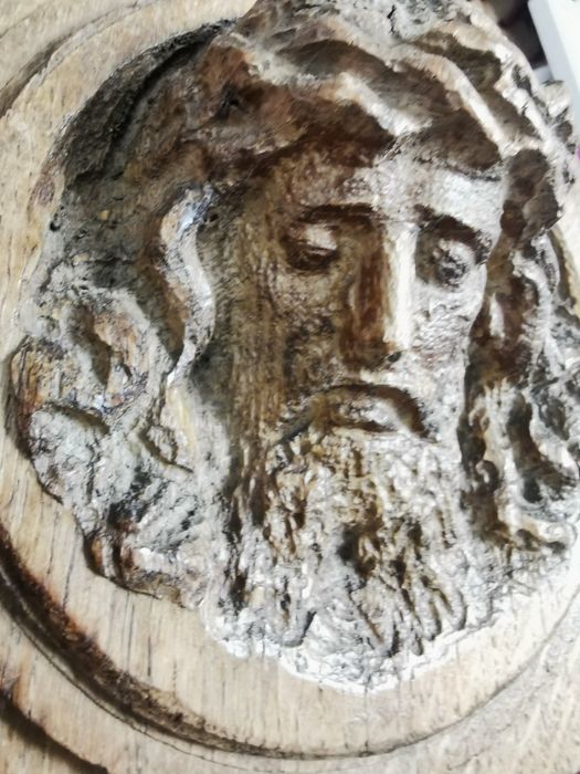 Płaskorzeźba. Jezus Chrystus w koronie cierniowej. Antyk.