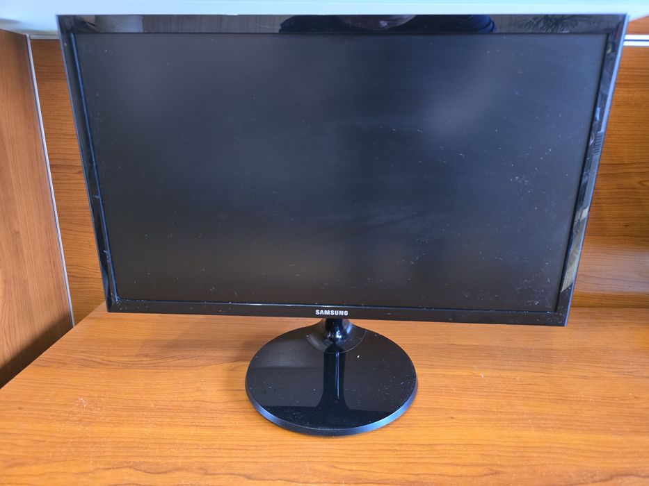 Монітор 21.5" Samsung S22F350F (LS22F350FHIXCI)