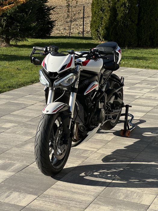 Triumph street triple 660s A2