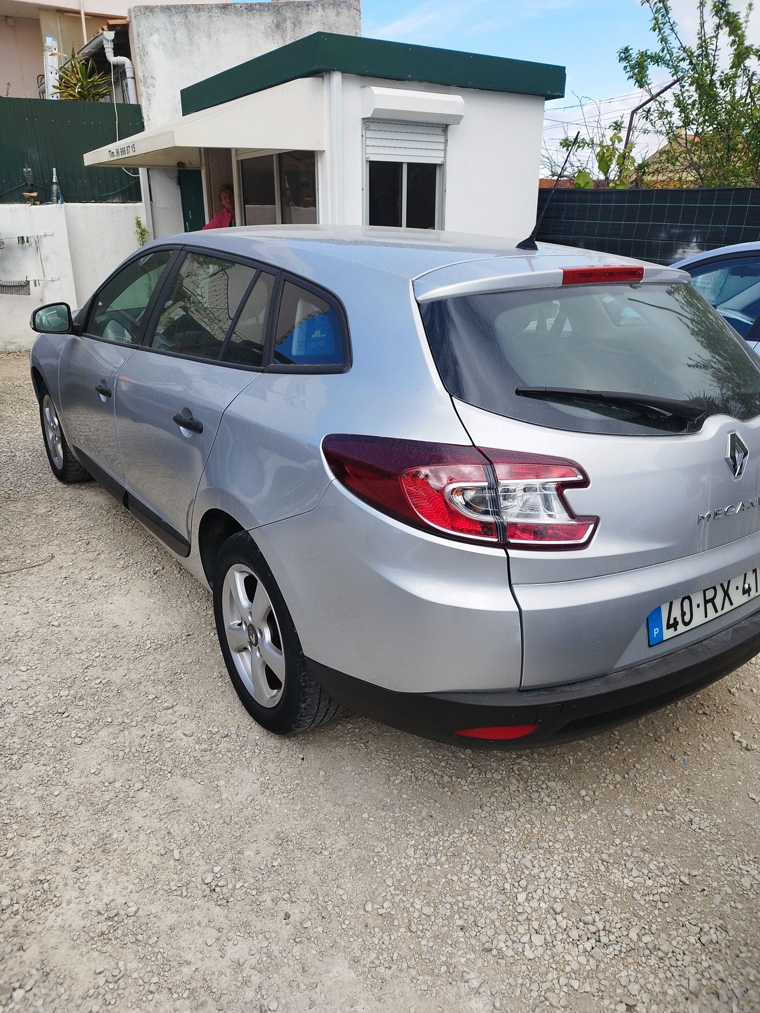 Renault  Megane  15 dci ano 2011