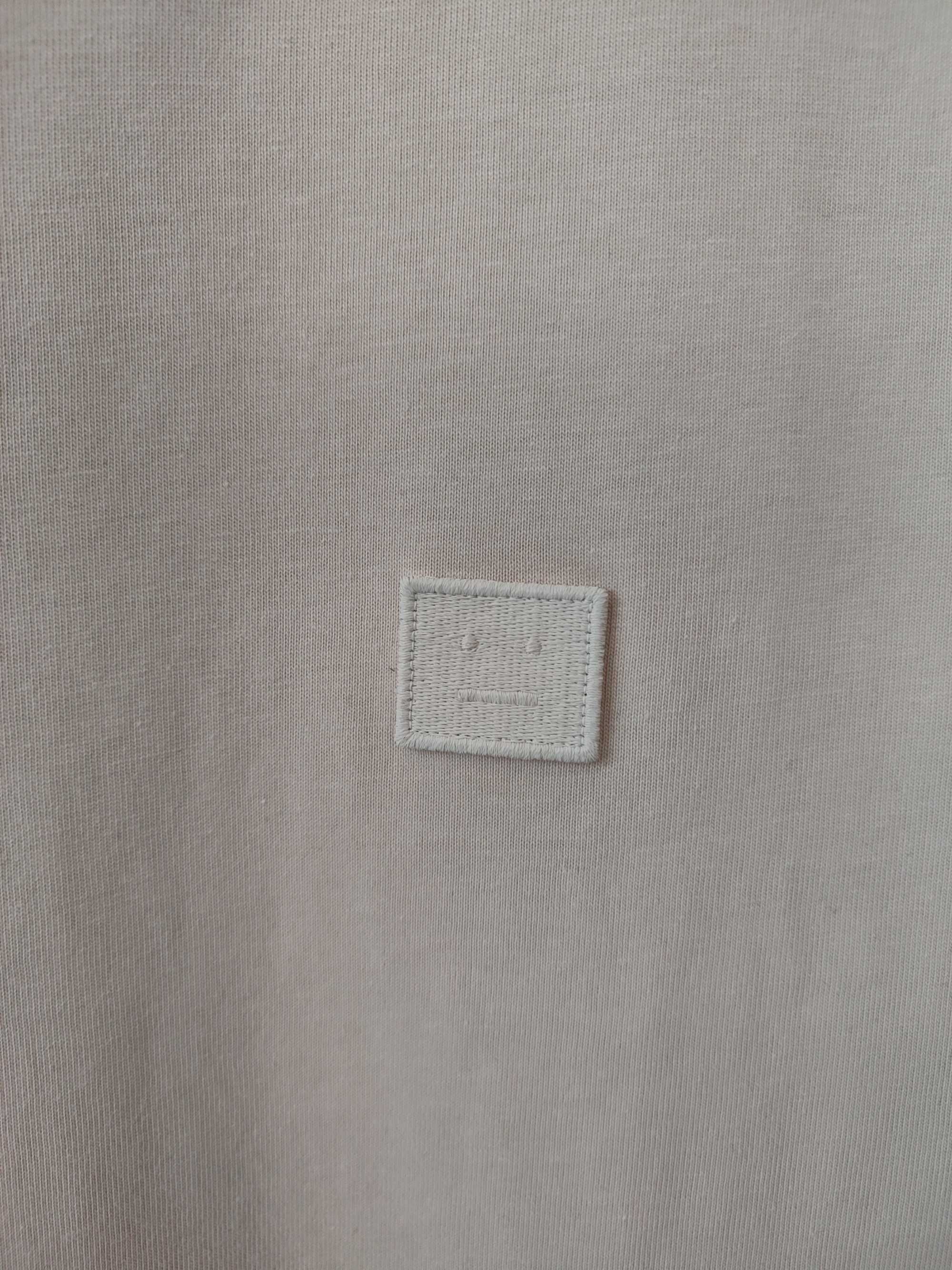 Футболка Acne Studios T-Shirt With Ellison Face Patch Beige