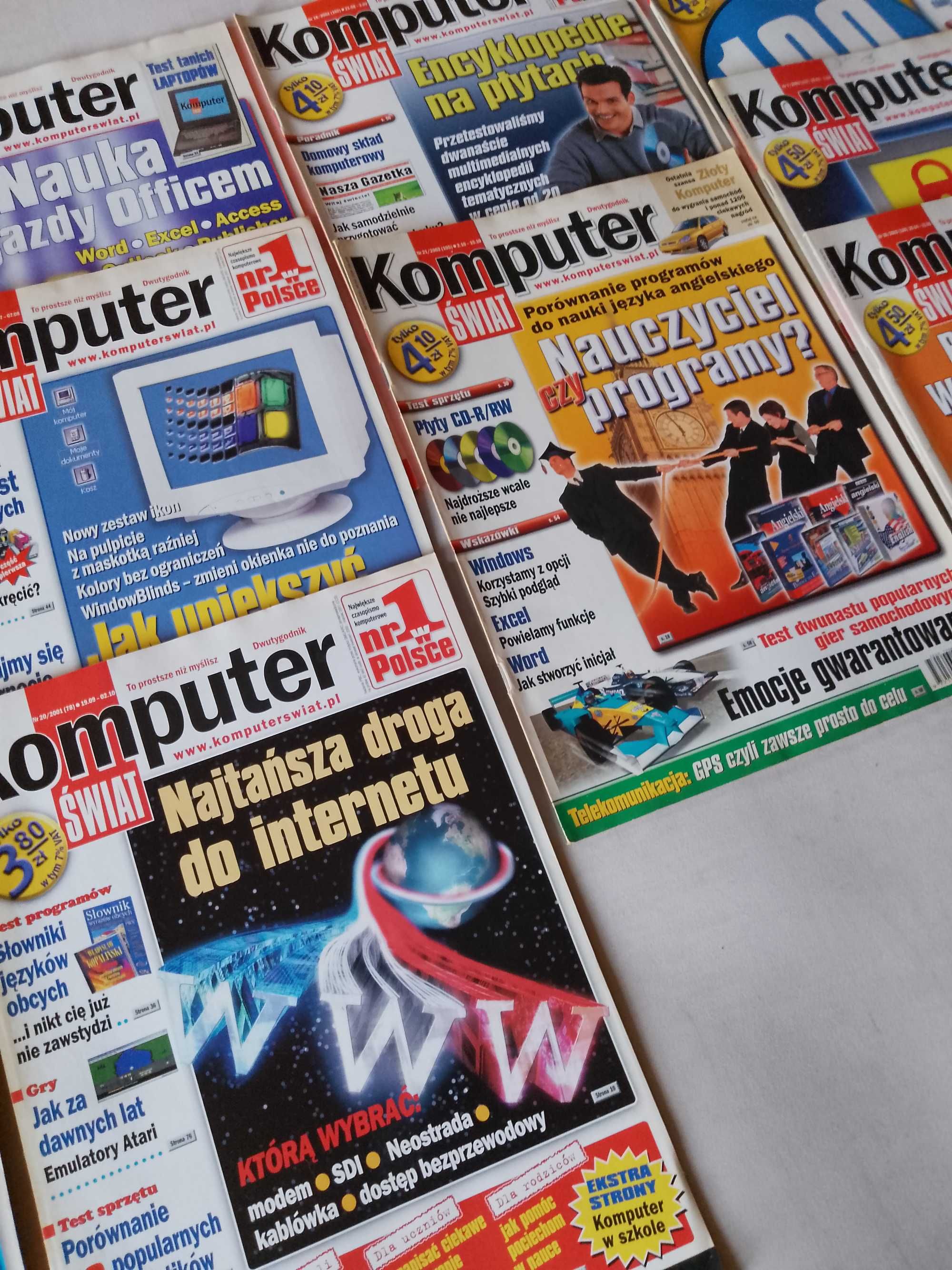 Komputer Świat, zestaw 15 magazynów komputerowych