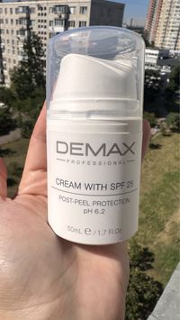 Demax постпілінговий сонцезахистний  крем spf 25