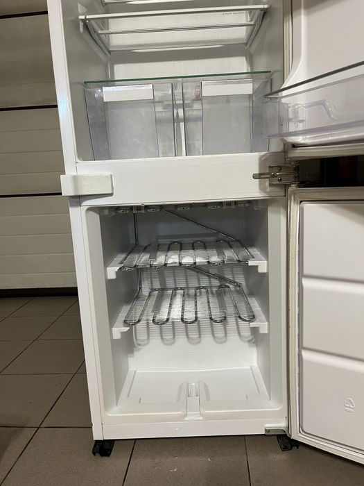 Lodowka do zabudowy whirlpool IKEA 177cm