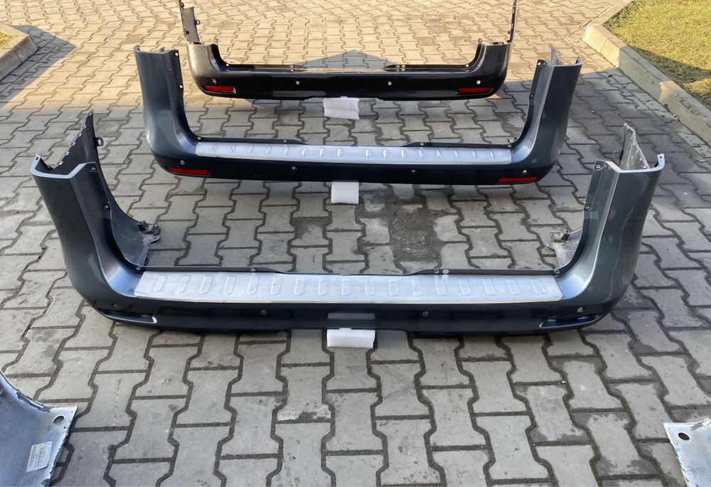 Бампер задній губа катафоти Віто Vito W447 V-class Metris рестайл амг