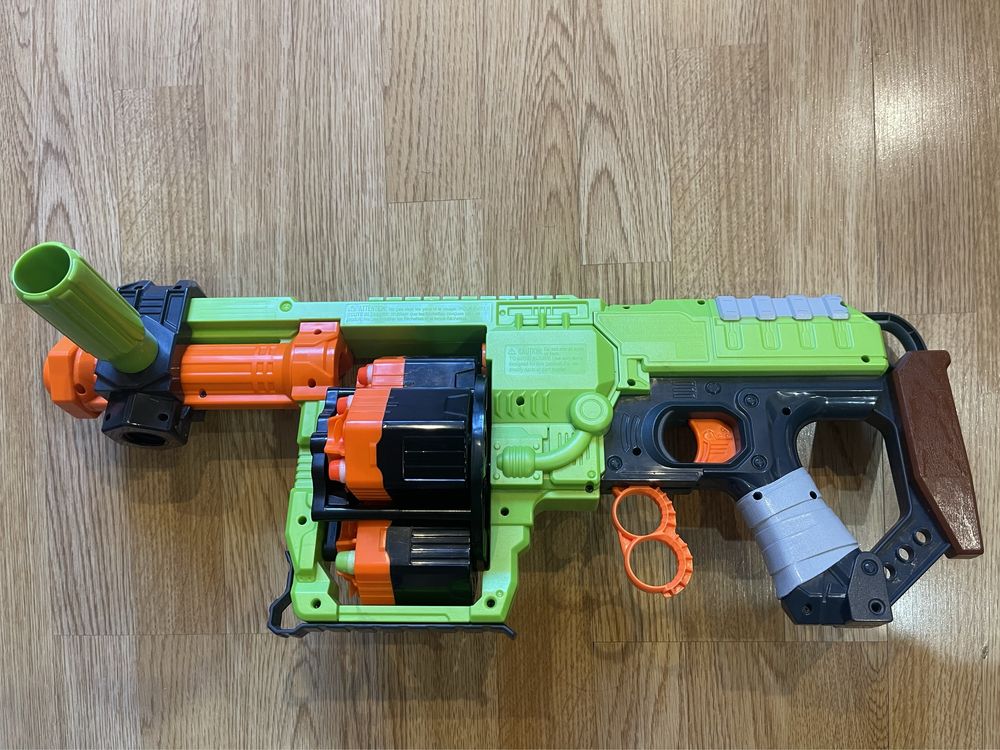 Nerf Zombie Strike Dominator, Disruptor, Firestrike