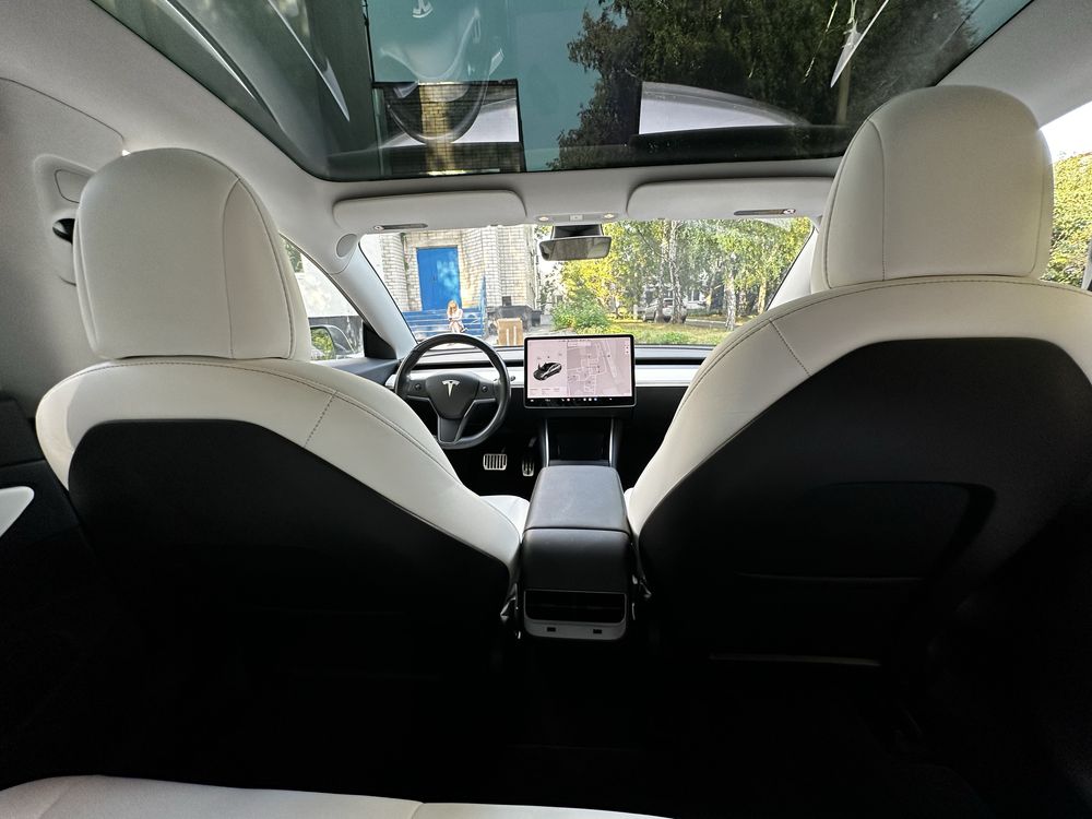 Tesla Model 3 RWD Mid Range 12.2018