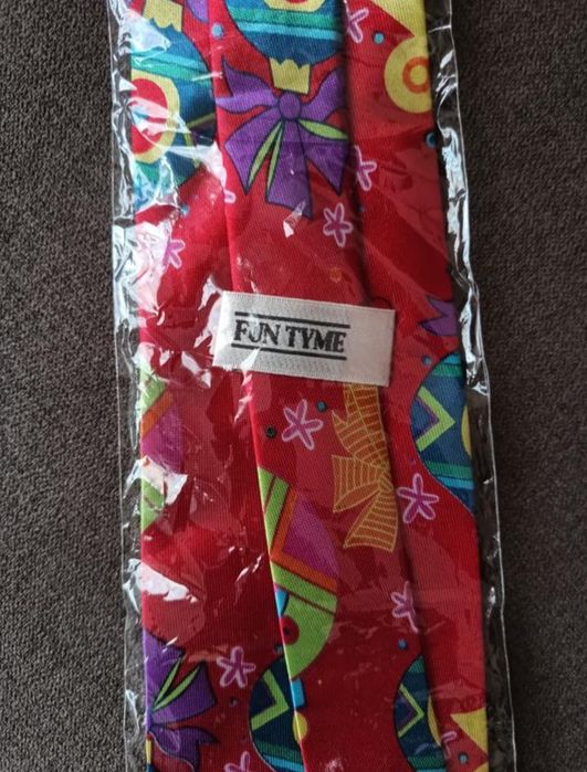 Святкова музична краватка