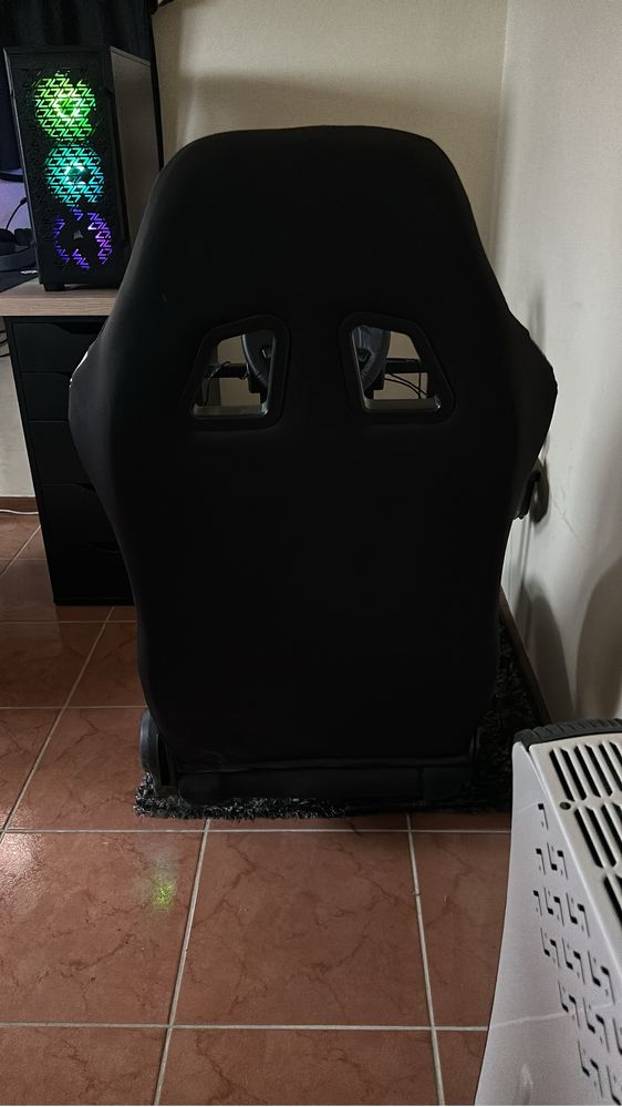 Cockpit com volante