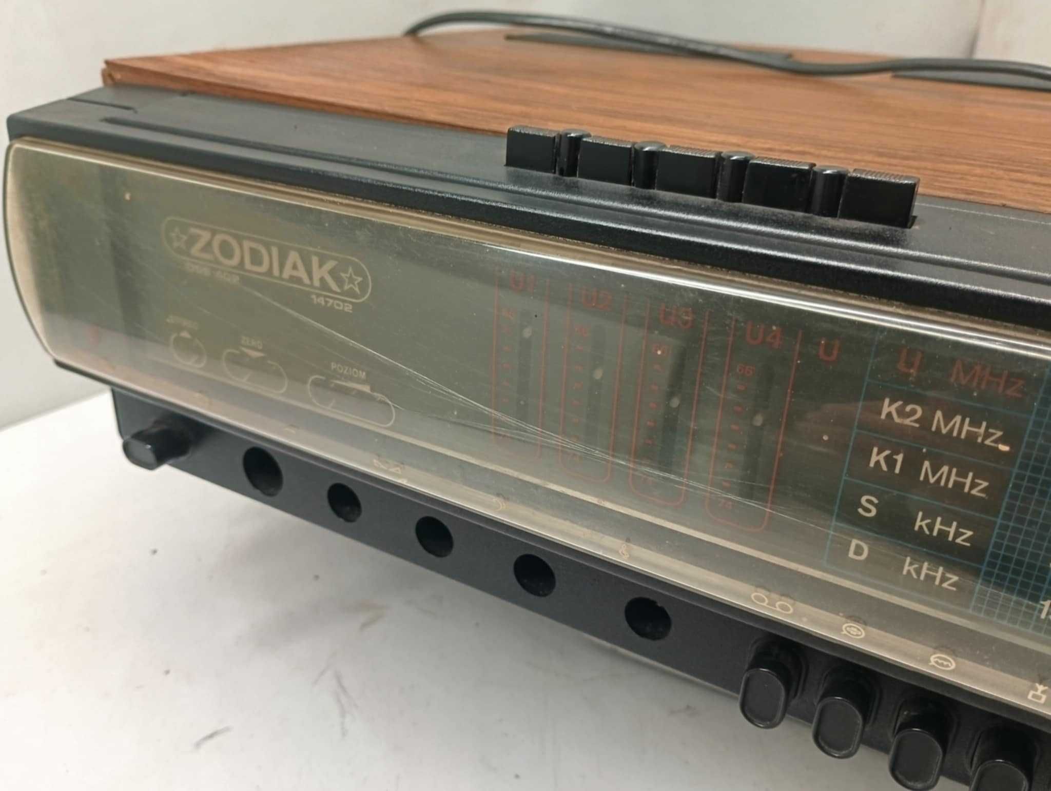 Radio amplituner ZODIAK UNITRA DSS 402 prl vindage