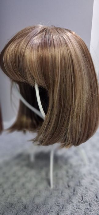 Peruka bob blond