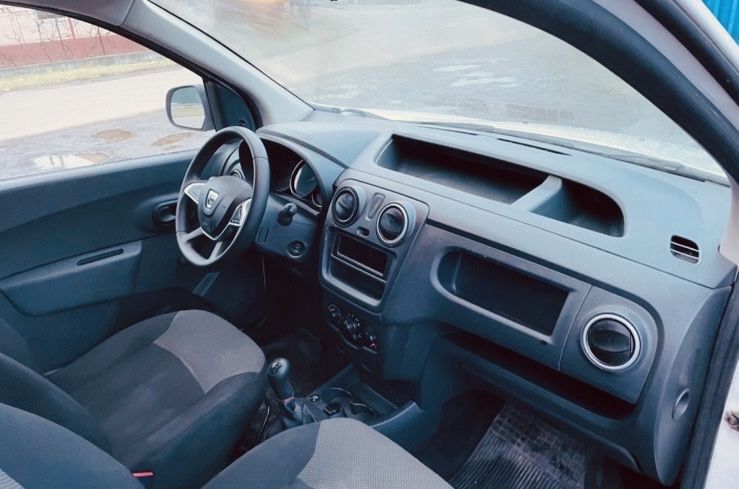 Продається вантажівка Dacia dokker
