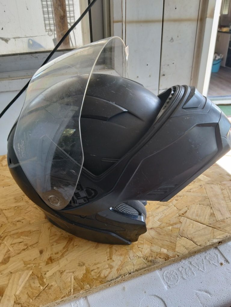 2 capacetes tamanho 58
