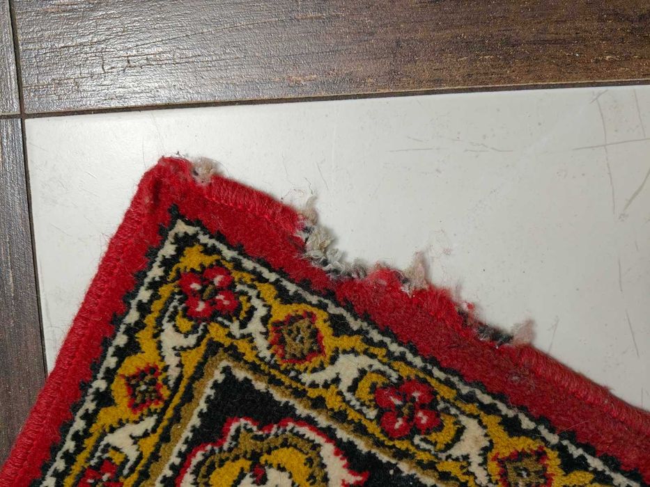 Продам килим/ковер  б/у