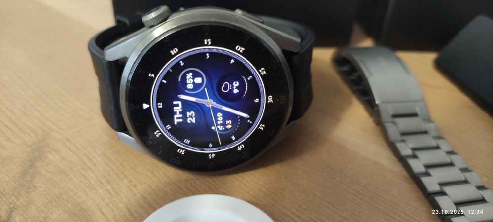 Huawei Watch 3 Pro pełen komplet