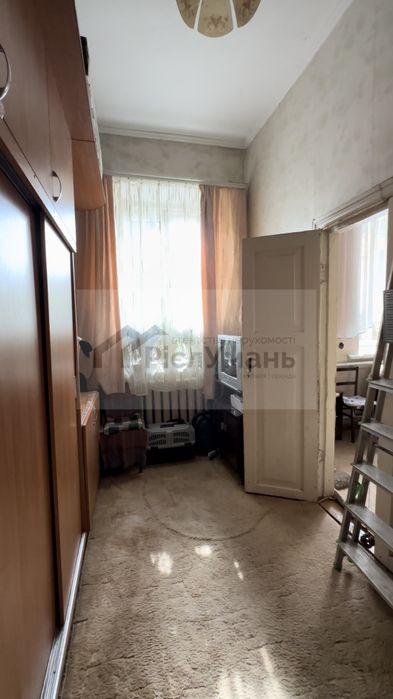 Продається 2-кімнатна квартира, р-н Осташівка