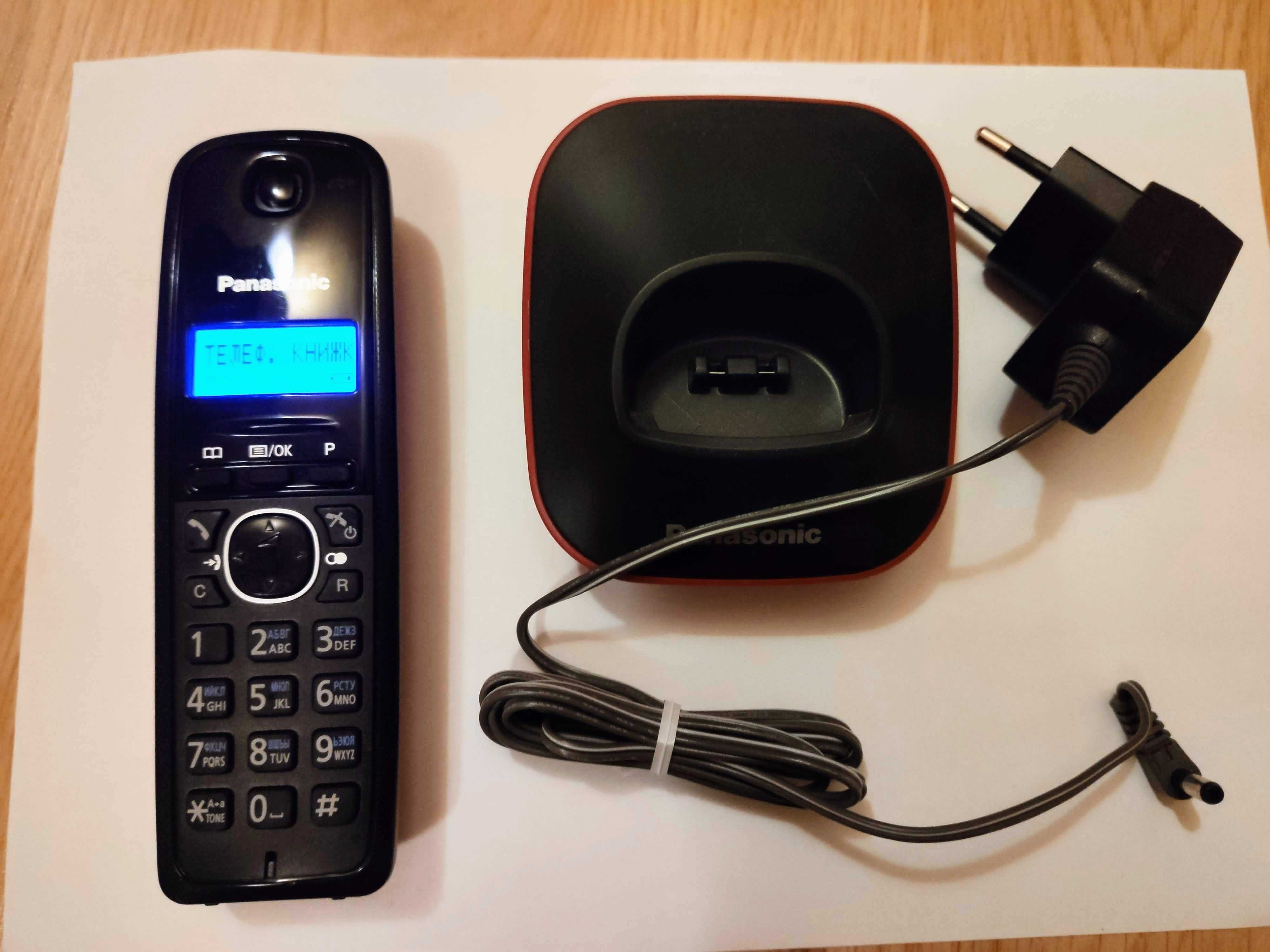 Радіотелефон DECT Panasonic KX-TG1611UA червоний