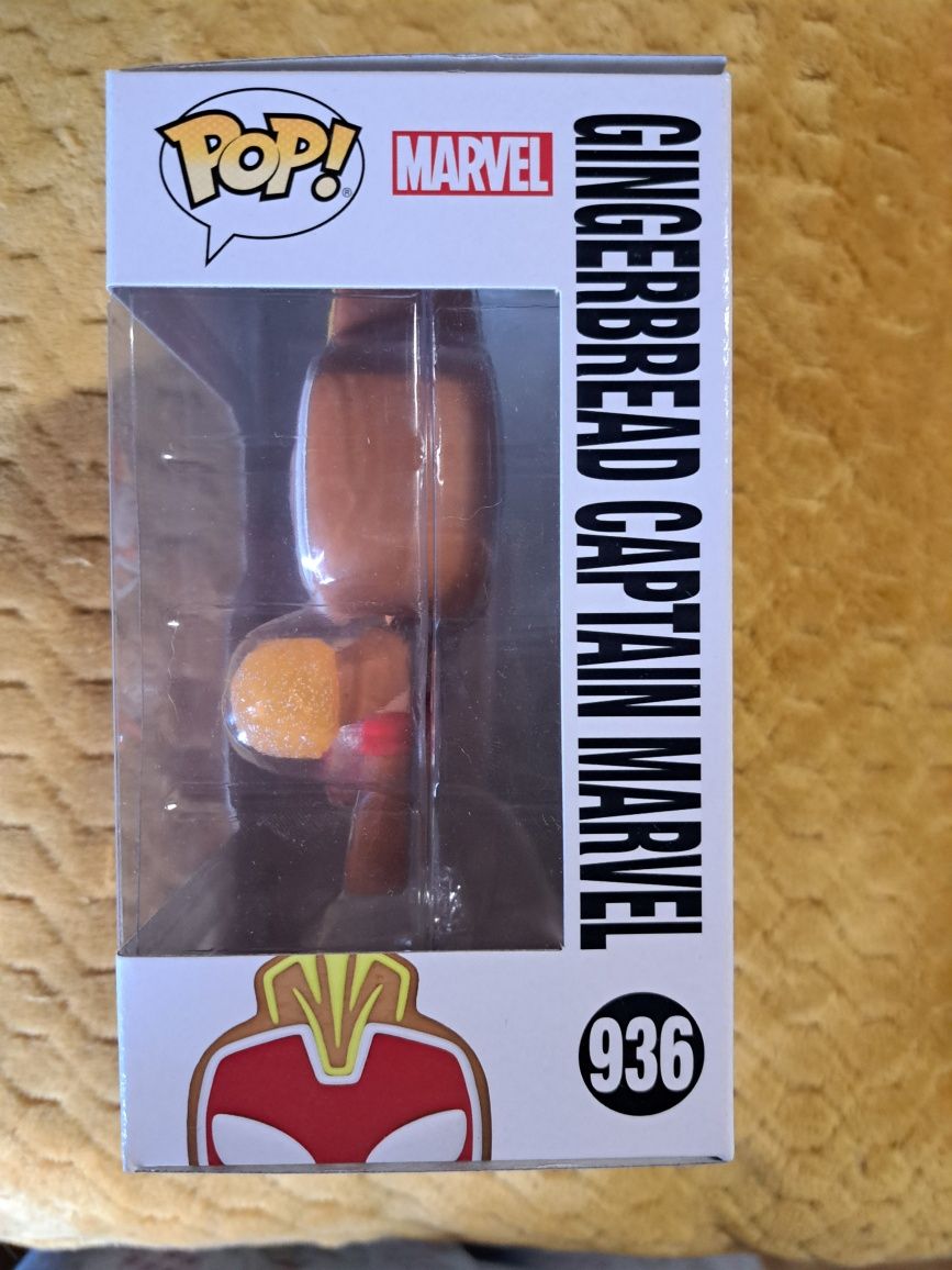 Funko pop Gingerbread Captain Marvel