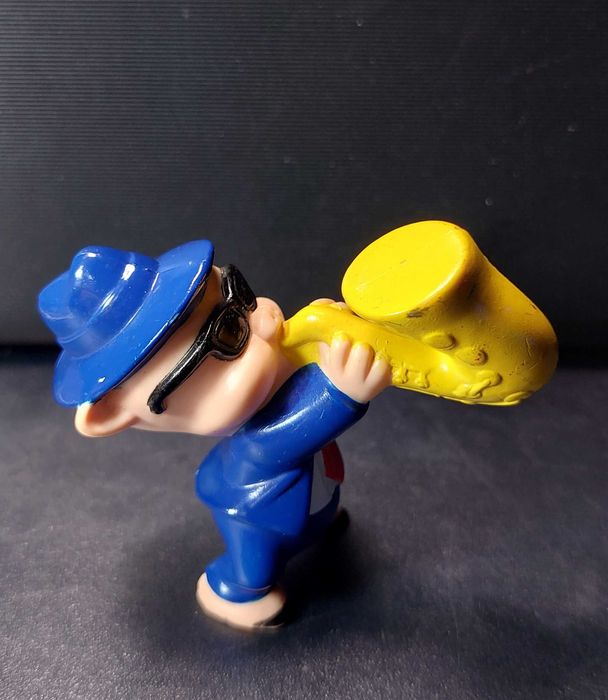 Lote de 2 Bonecos em PVC. Porky Pig e Silvestre