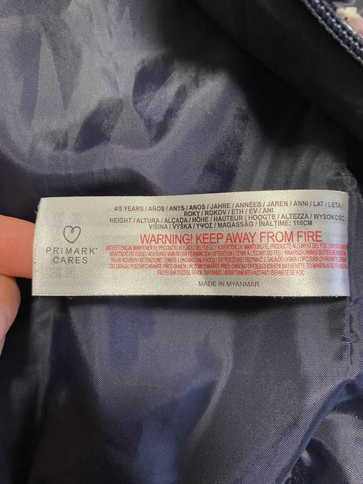 Куртка на дівчинку