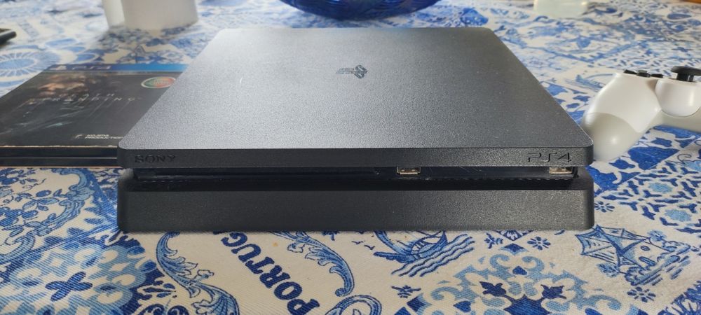 PlayStation 4 + Comando + Jogo