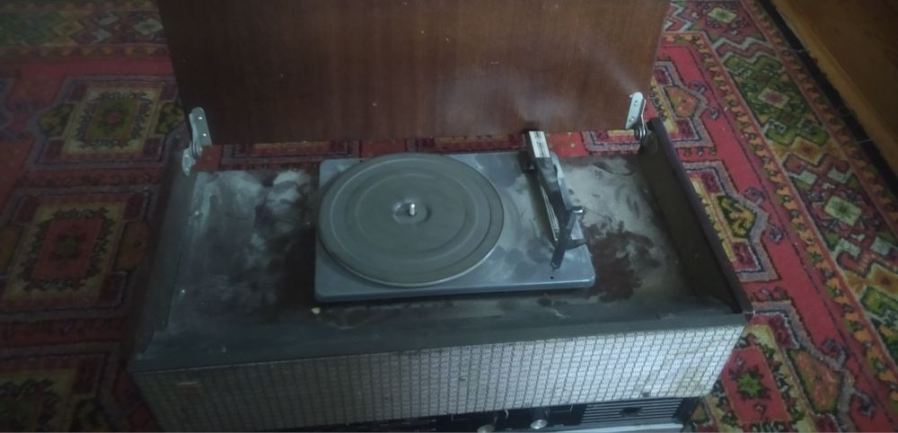 Радиола Рекорд 353