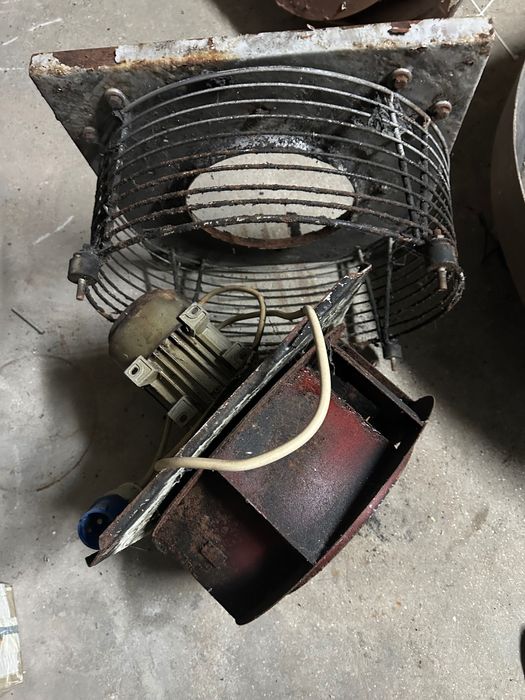 Hottes e outros artigos por 400€