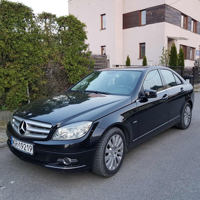 Mercedes-Benz C200 CGI W204 1.8 Benzyna Coupé 2010 Idealny stan