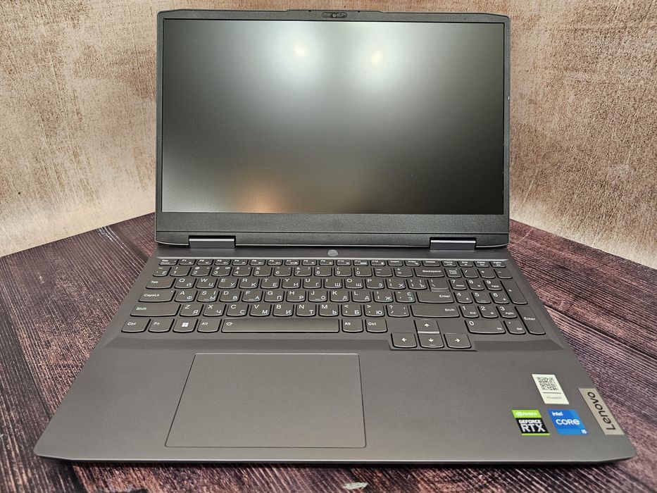 Lenovo LOQ 15IRH8 (Core i5-13420H/16Gb/RTX 4050/SSD 512Gb/IPS 144Hz)