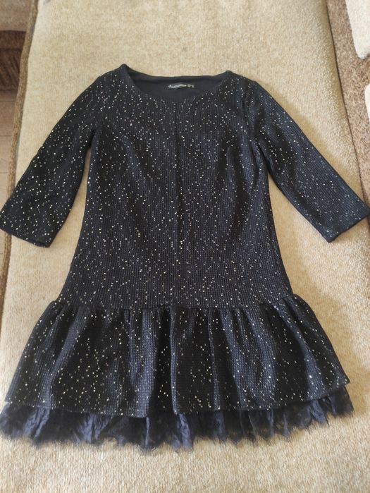 Жіноче плаття гарне.