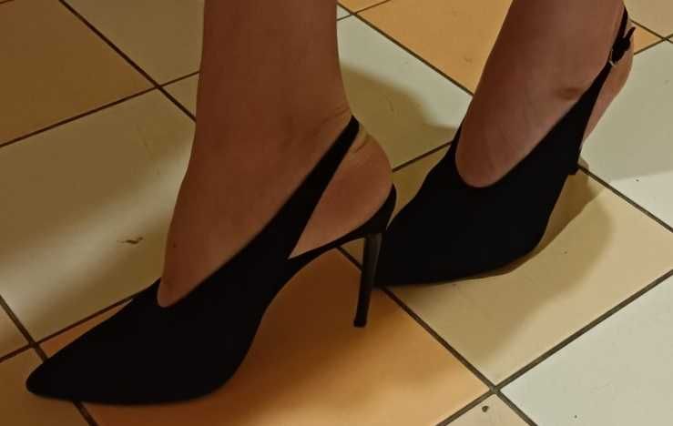 ZARA_Eleganckie Czarne_Szpilki_Zamsz Nat._37_OKAZJA