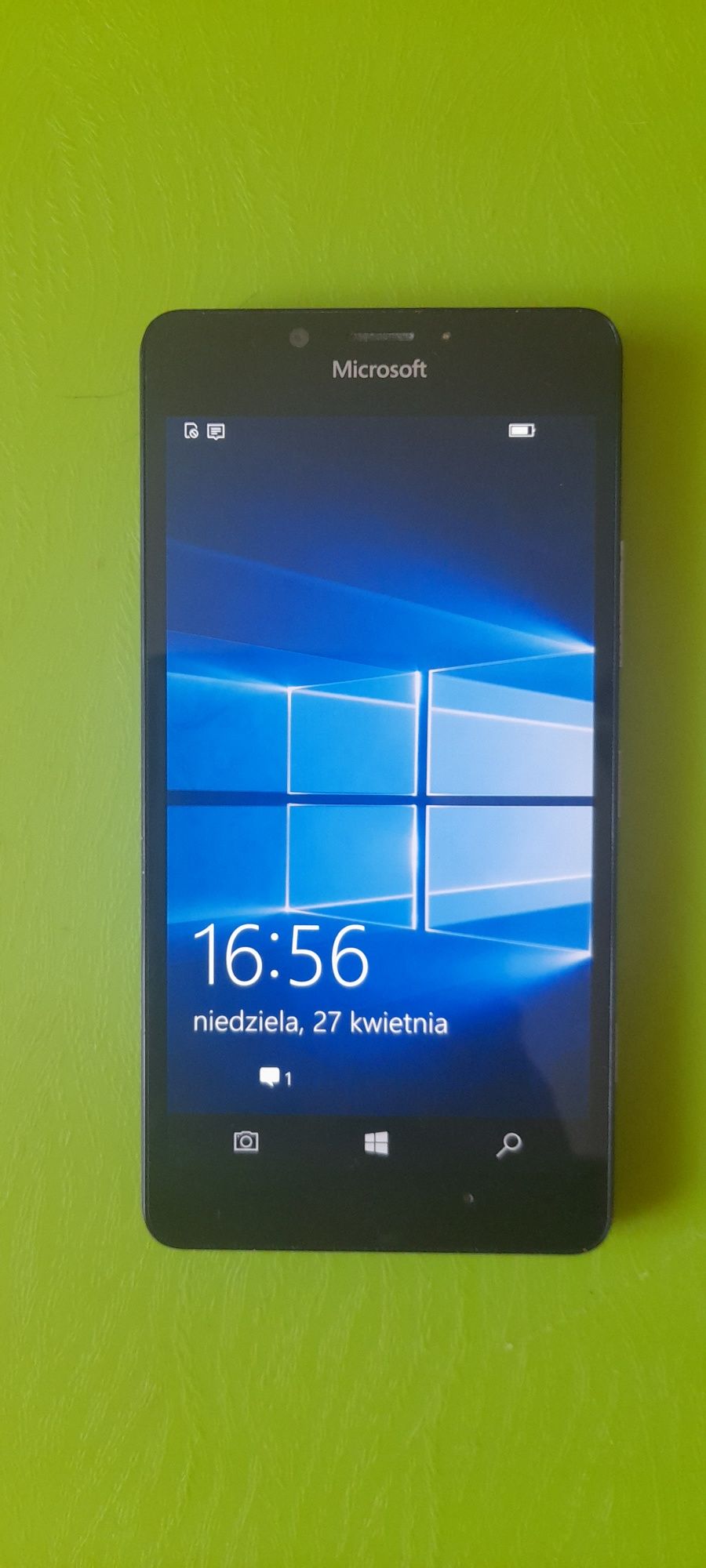 Microsofl lumia 950