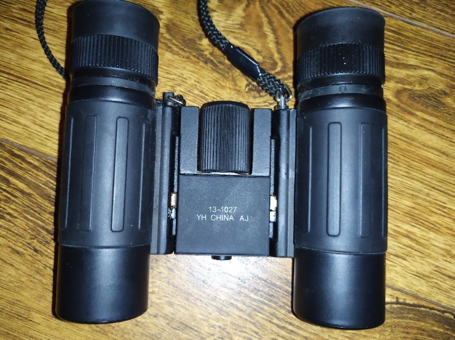Lornetka Bushnell Czarna Oryginalna 10x25 305FT Field 5,8 Sprawna